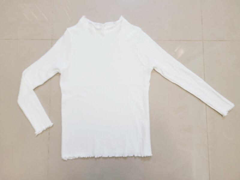 「韓版」 雪白色坑條紋立領貼身顯瘦超彈性上衣