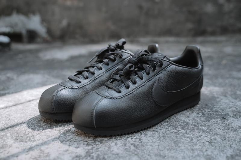 Nike classic cortez leather 阿甘鞋 全黑荔枝皮 us9號 復古慢跑鞋 皮革材質