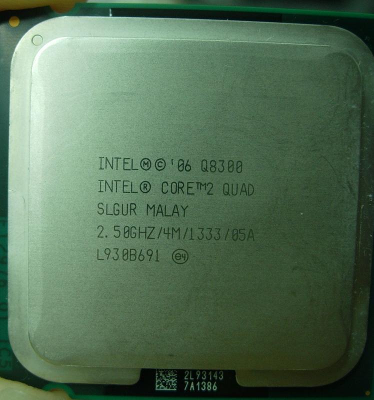 INTEL四核心CPU Q8300(2.5G/4M/1333)LGA775腳位 CORE 2 QUAD 4核心Q8200