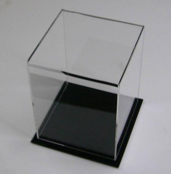 長30cm*寬25cm*高25cm 展示盒 3mm透明五面蓋+5mm黑色底座