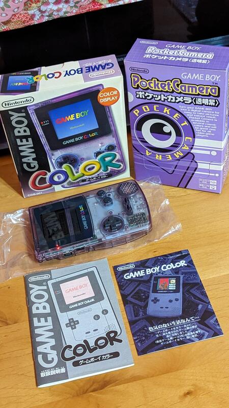 收藏引退_GB_透明紫主機Color(中古美品) + 口袋照相機、鏡頭。(日版