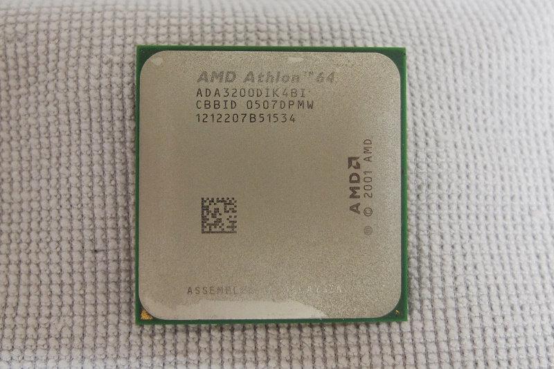 Configure a PC with AMD Athlon 64 (939) 3000+ 90nm