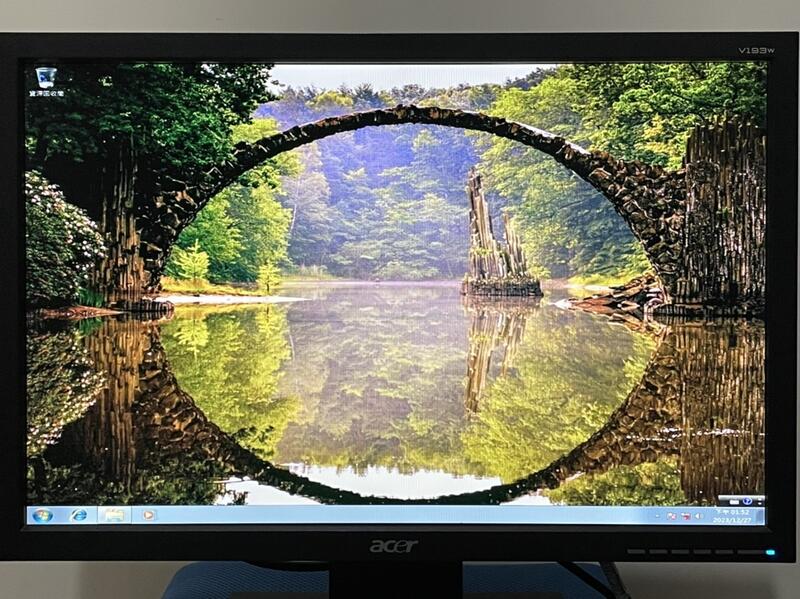 良品 宏碁Acer V193W Ab 正19吋 16:10 LCD螢幕 (附螢幕線)