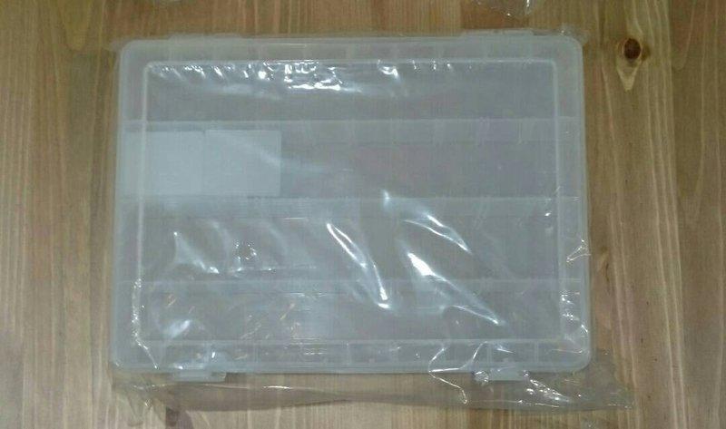 【陽光桌遊世界】分隔收納盒 Accessory Box 活動式40格 24*17*3.5 cm