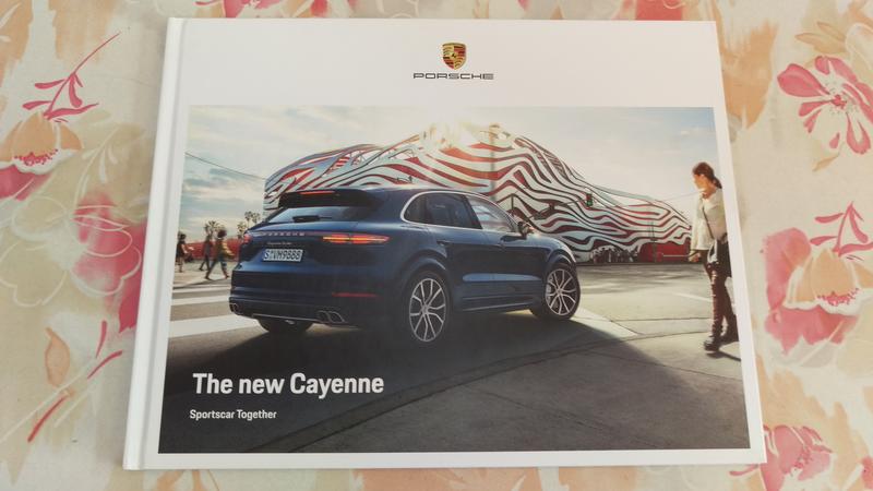 PORSCHE The new Cayenne Sportscar Together (043)