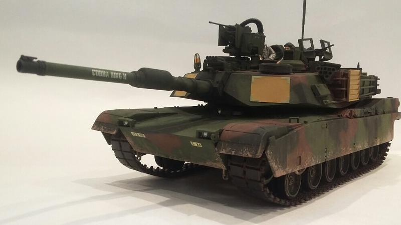 地表最強戰車美軍1/35M1A2SEPv2主力坦克遙控機槍塔完成品包含2名兵員