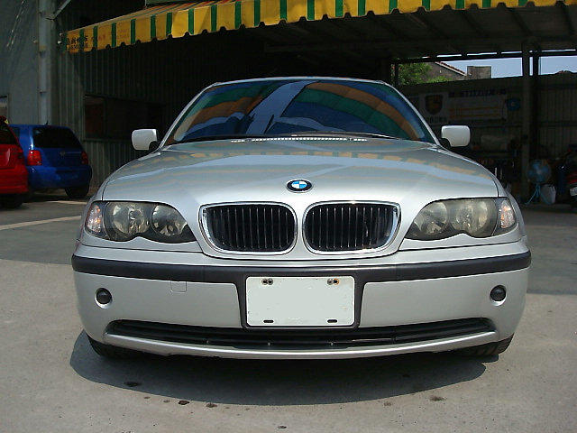 318I  BMW 寶馬 02年  E46型 2.0銀( 320I 325I C200K C200 C240 )