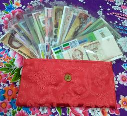 給孩子不一樣的壓歲錢  28個國家 52張真鈔票 綢緞紅包 ...