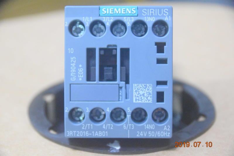 SIEMENS 西門子 3RT2016-1AB01 電磁接觸器 24VAC AC24V 替TE LC1K0910B7