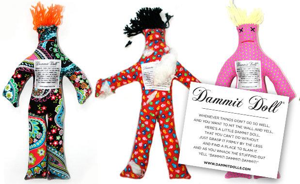+鐵八甲+美國另類手工縫製布娃娃Dammit Doll限量出售