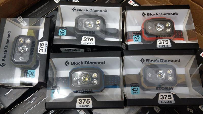 現貨 350 375流明 Black Diamond Storm 高亮度IP67防水LED頭燈 健行 露營