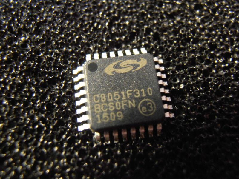 C8051F310-GQ  8-bit Microcontrollers -16KB 10ADC LQFP32 無鉛