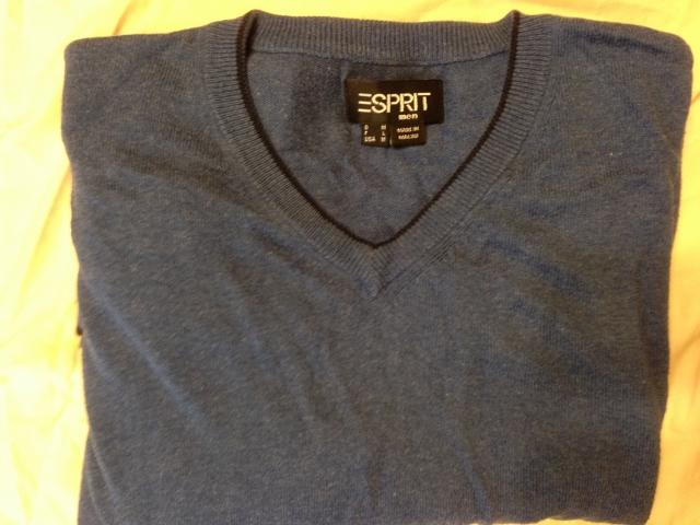 自售ESPRIT V領針織毛衣(勿下標,電聯)