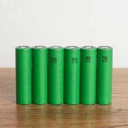 高倍率動力充電電池VTC6 實1500mah 30A放US18650VTC6平頭電池 實2500mah高功率電池 鋰電池