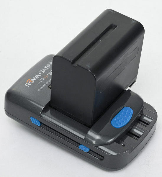 呈現攝影-ROWA JAPAN 專利萬用充電器 BM004 可充USB設備 3/4號 E6等各式電池 出國旅行