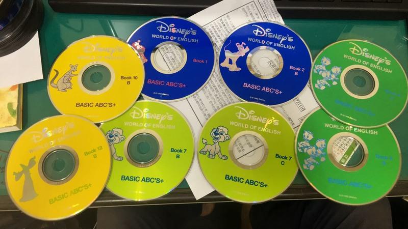 1片300元 寰宇迪士尼美語 world of english Disney's BASIC ABC'S+寰宇家庭U72