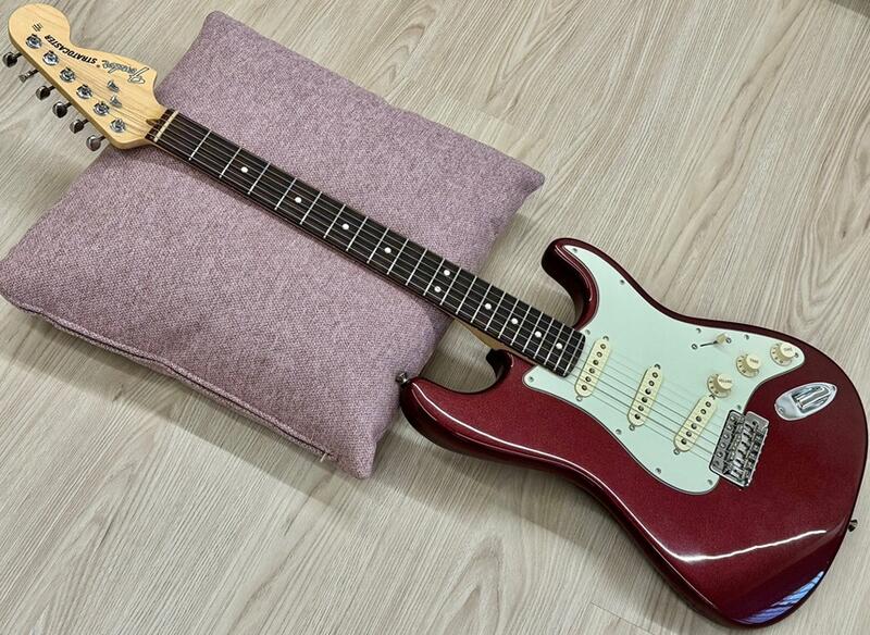 [超美品] Fender American Performer Stratocaster RW Aubergine