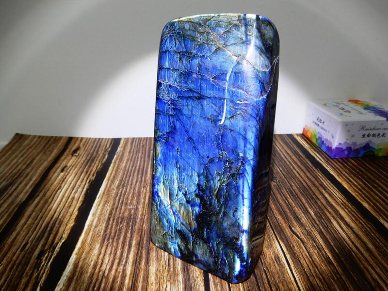 << 紫愛水晶 >> 這唯美的藍 ～ 天然拉長石球擺件（有拋光） 重約2073g