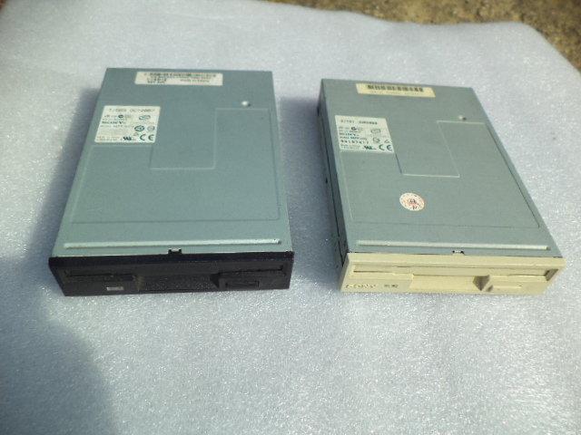 露天二手3C大賣場 SONY MPF920 1.44軟碟機 測試OK 工業主機 磁碟機 品號 8002