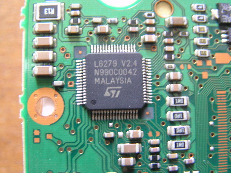 硬碟檢測  硬碟修復  資料救援  硬碟電路板