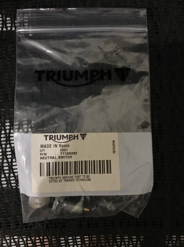 【Jade】TRIUMPH 原廠零件 T1190282 空檔感應器