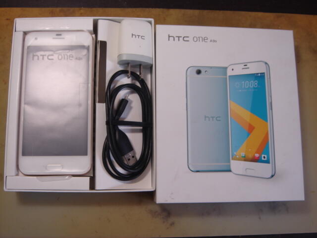 HTC  One  A9s