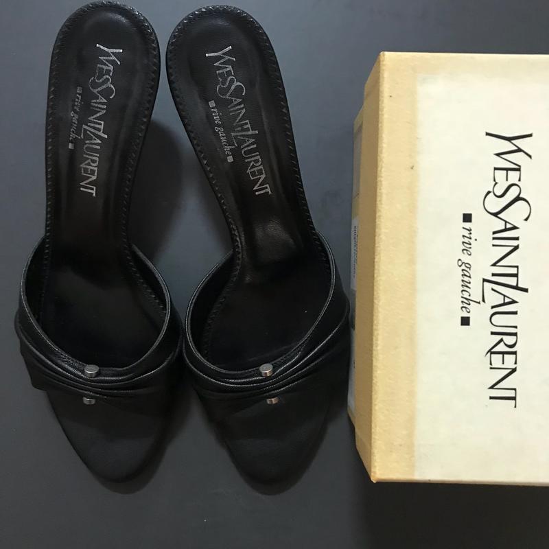法國品牌 YSL 黑色皮質典雅中跟涼鞋 Size 37