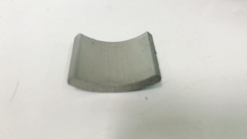 超強力磁鐵   釹鐵硼 瓦片型     長31.5mm x 寬18.0mm x 高4mm