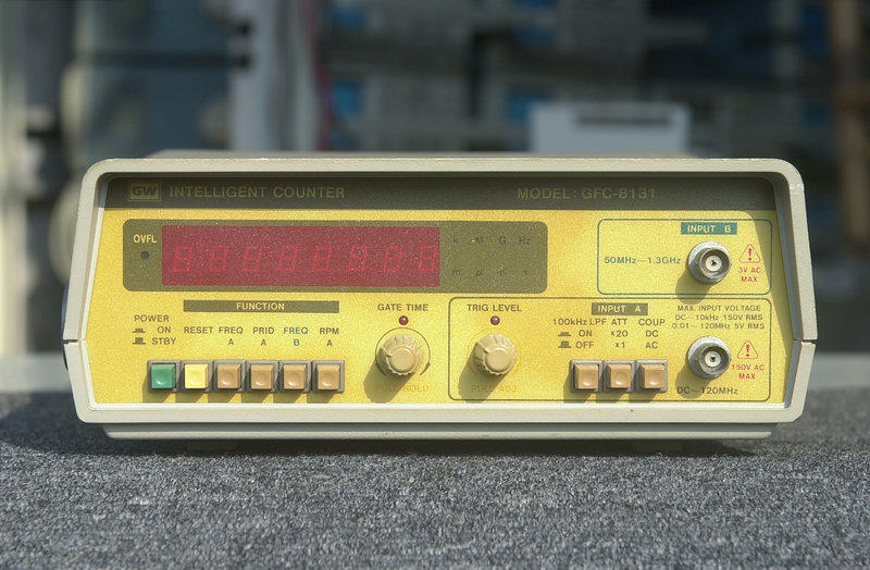 GW GFC-8131 Frequency Counter 0.01Hz - 1300MHz 計頻儀(保固三個月)