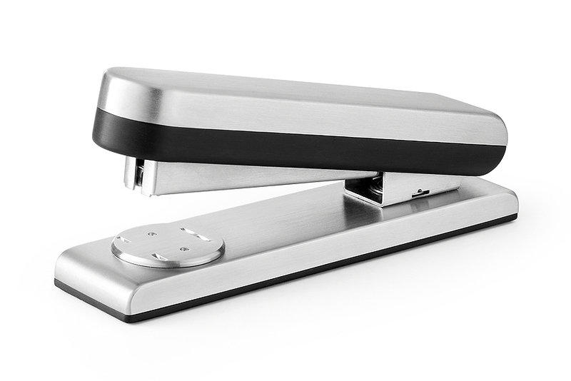 《歐型精品館》時尚精品 德國ZACK -美型訂書機 18-10(316)不鏽鋼