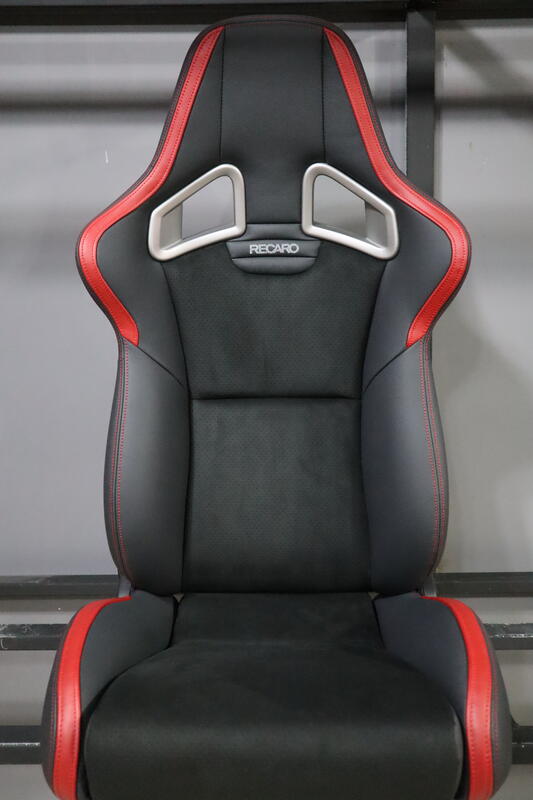 全新進口RECARO SPX AVANT CL210牛皮椅面/卡夢椅背/電動椅背調整最高階可調賽車椅 | 露天市集 | 全台最大的網路購物市集