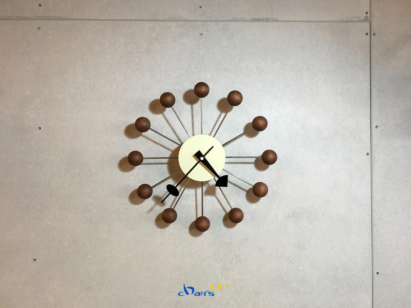 【挑椅子】北歐風 經典彩球/木球鐘 Ball Clock 時鐘 (復刻版) XC-001 咖啡色