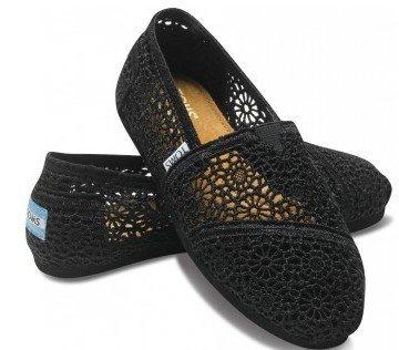 Toms black clearance crochet shoes