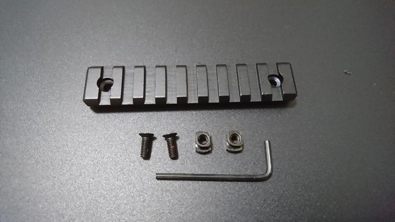 [德士迪佳] M-LOK 9槽 鋁合金 軌道 魚骨 片