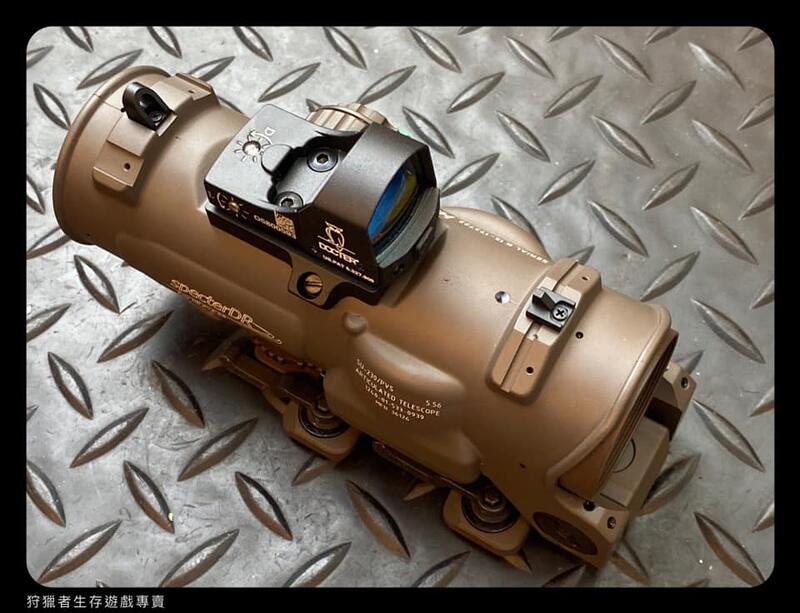 【狩獵者生存專賣】Elcan風格 SOCOM Specter DR 1X 4X HD红光戰術瞄準鏡/火車頭-凸字-沙色