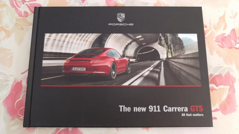PORSCHE The new 911 Carrera GTS All that matters (025)
