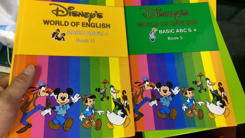 2本寰宇迪士尼Disney's World of english Basic ABCs+ Book 5+11 M126