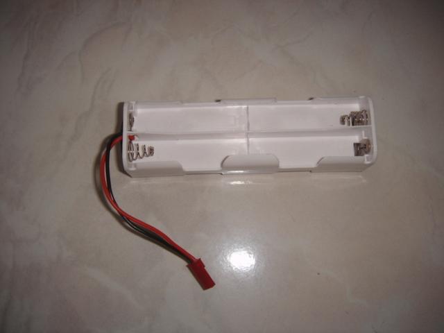 (大樹的家) :華科爾D7/ D10/天地飛9/樂迪AT9遙控器原廠原裝8節3號電池盒JST插頭(白色)大特價