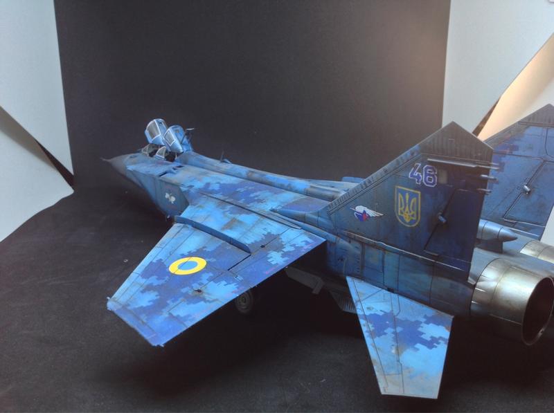 AMK 1/48 MIG-31 (完成品）烏克蘭空軍數位迷彩塗裝