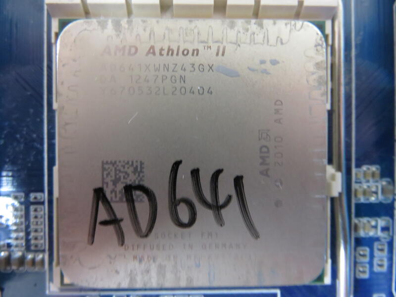 C.AMD CPU-Athlon II X4 641 2.8G AD641XWNZ43GX 四核 直購價50