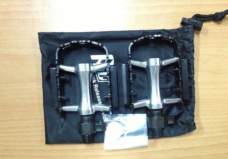 🌟秒殺火雞🌟 防盜功能 黑 維格WELLGO QRD-C128 ~快拆式腳踏板-銀 防盜功能 | 露天市集 | 全台最大的網路購物市集