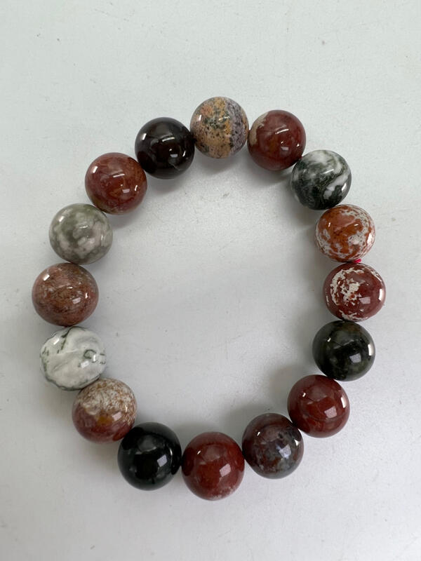 尊貴收藏:13mm老大爺海藻玉手鍊,稀有老貨彰顯身價