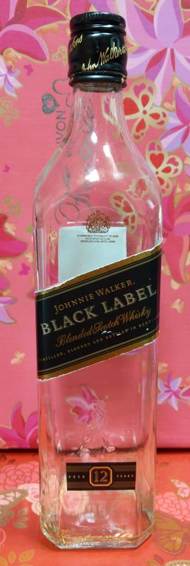 還不錯滴♡♥~D336~Johnnie walker 約翰走路12年黑牌"空酒瓶"700ml~♥♡~399g~