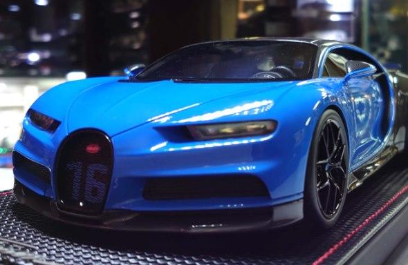 MR 1/18。Bugatti Chiron Sport 。藍頂。原盒