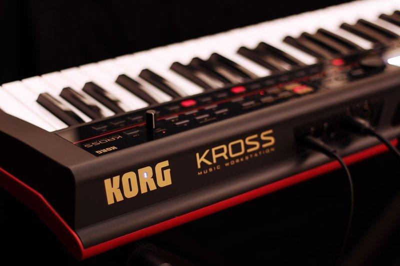 名曲堂樂器】全新Korg Kross 61 合成器鍵盤方便攜帶代理商公司貨特價