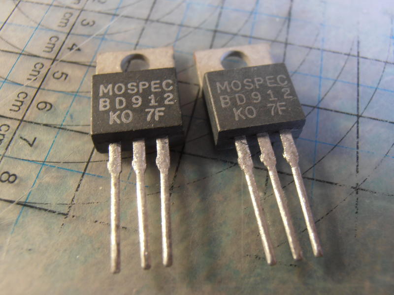 BD912   PNP Power Transistor 100V 15A 90W TO220 MOSPEC