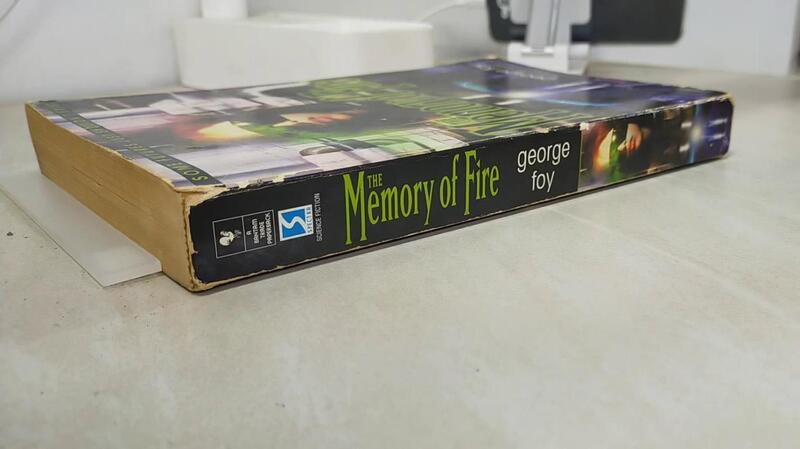 露天書寶二手書T1/原文小說_EXL】The Memory of Fire_George Foy