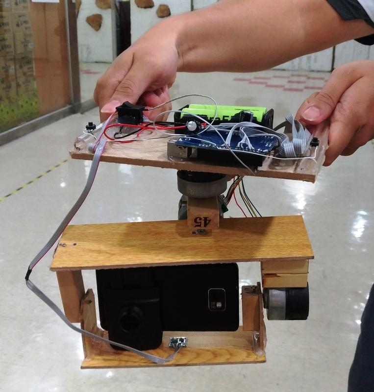 『好人助教』Arduino專題製作 三軸穩拍器 學生專題