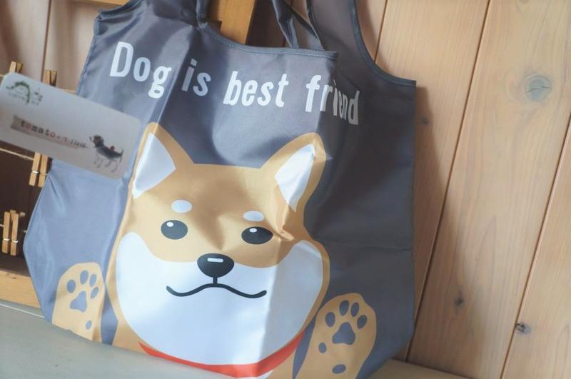 ˙ＴＯＭＡＴＯ生活雜鋪˙日本進口雜貨人氣新品療癒系人類最忠心的好朋友柴犬姿態滿版輕量摺疊環保購物袋(預購)