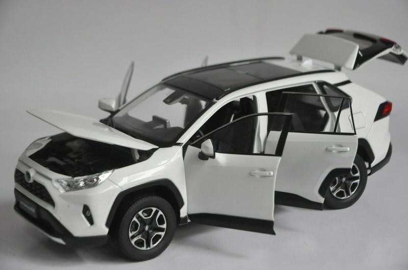 名車館】Toyota RAV4 2019 白色1/18 (合金車) | 露天市集| 全台最大的